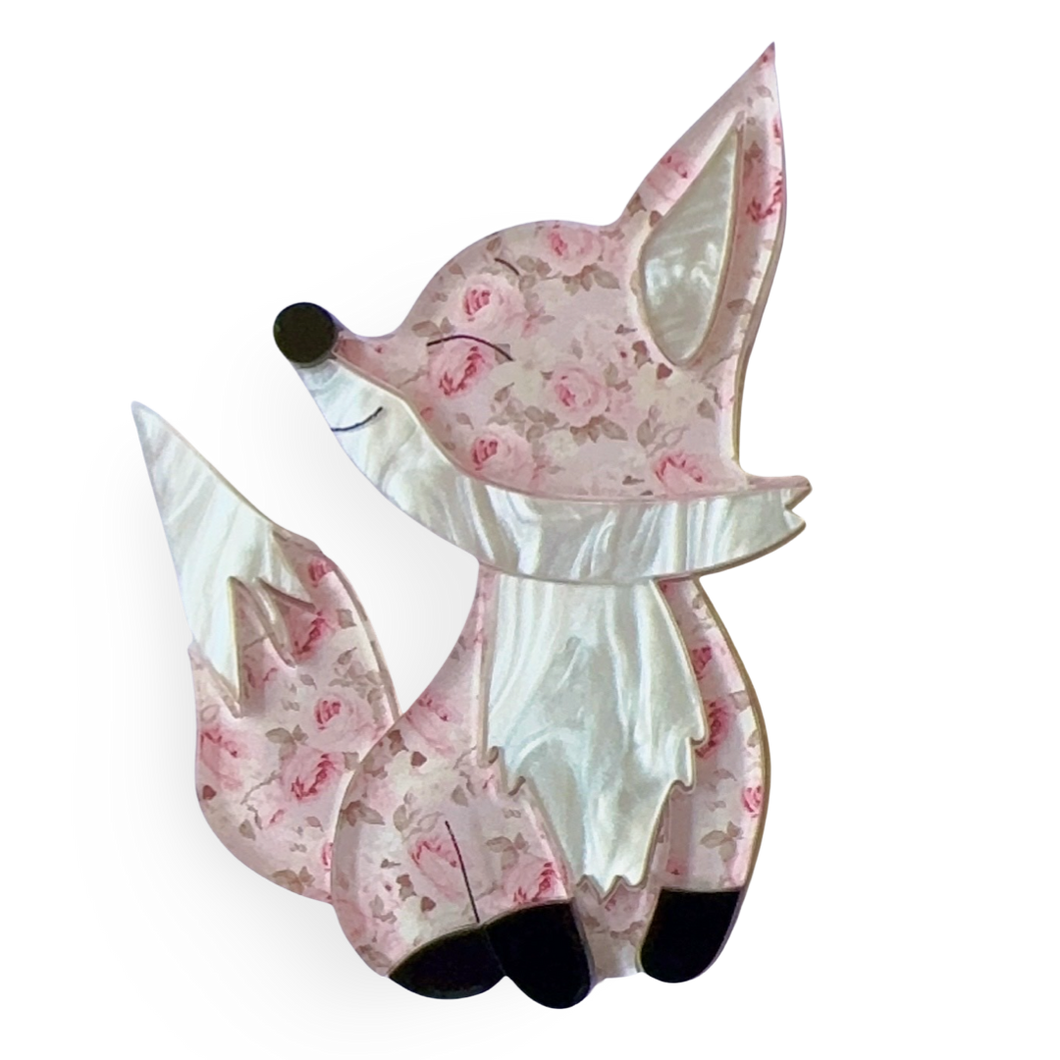 Rose the 🦊 fox  - Brooch