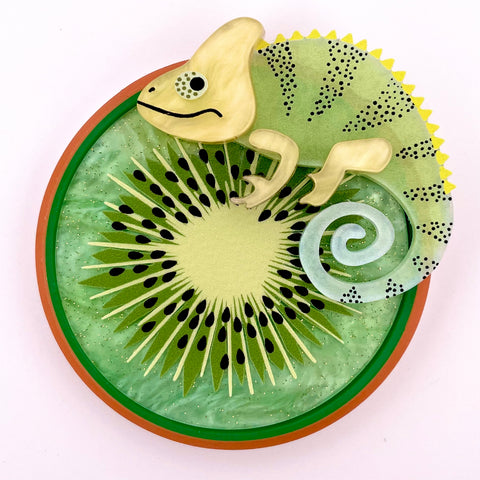 Kiwi 🥝 fruit - Brooch
